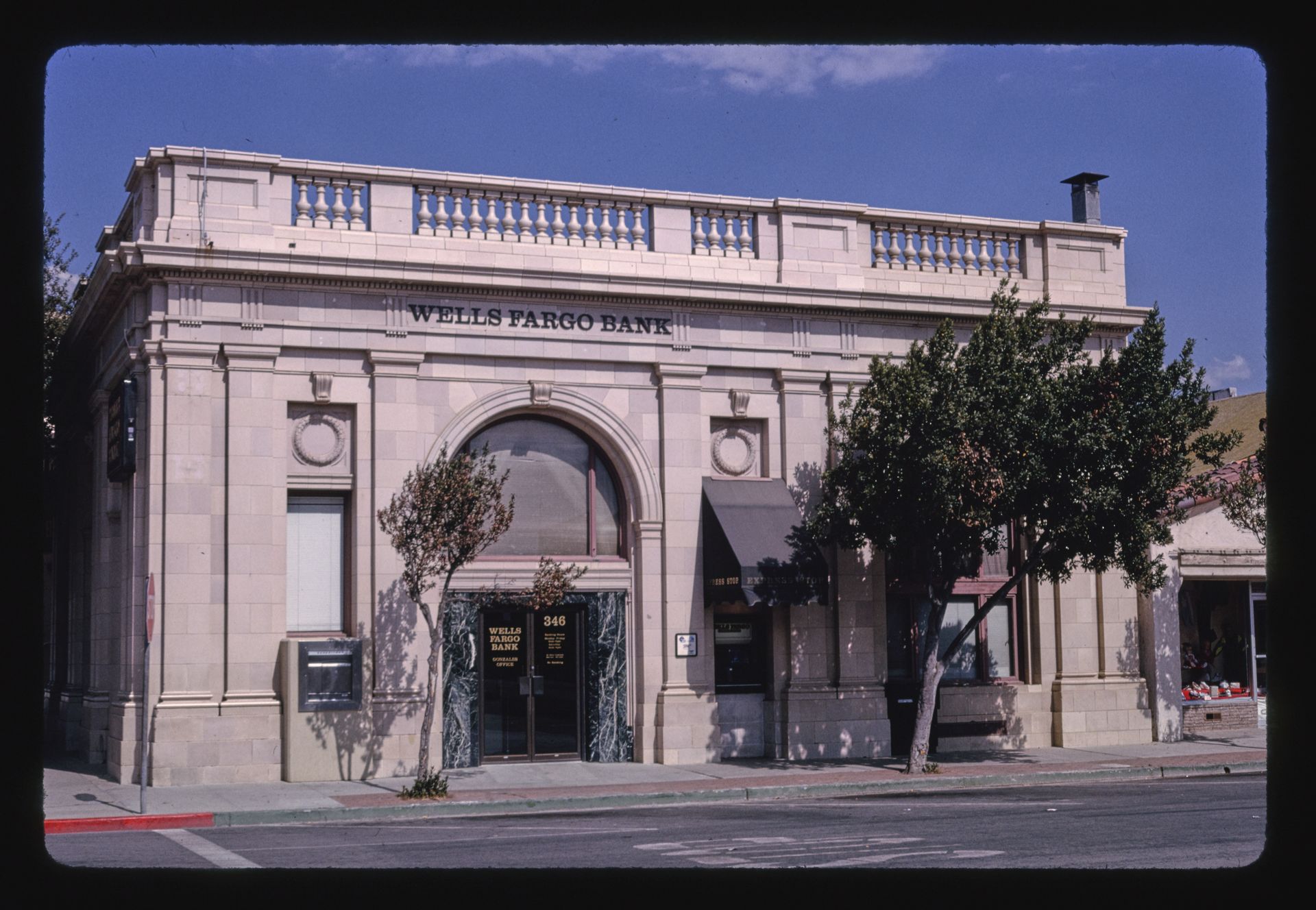Wells Fargo Bank, Alta Street, Gonzales, California LCCN2017706124.tif