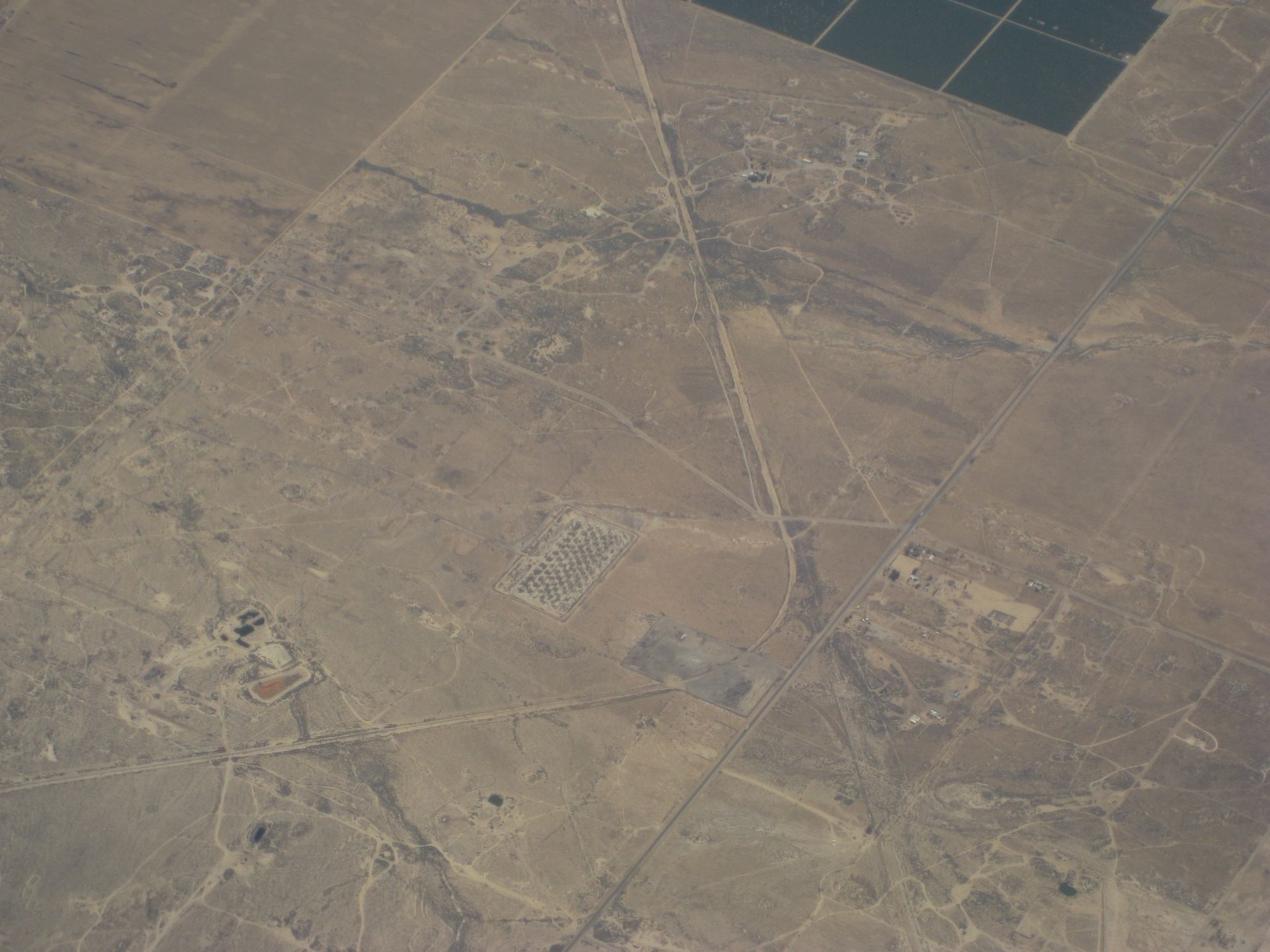 Unknown structure Maricopa, California