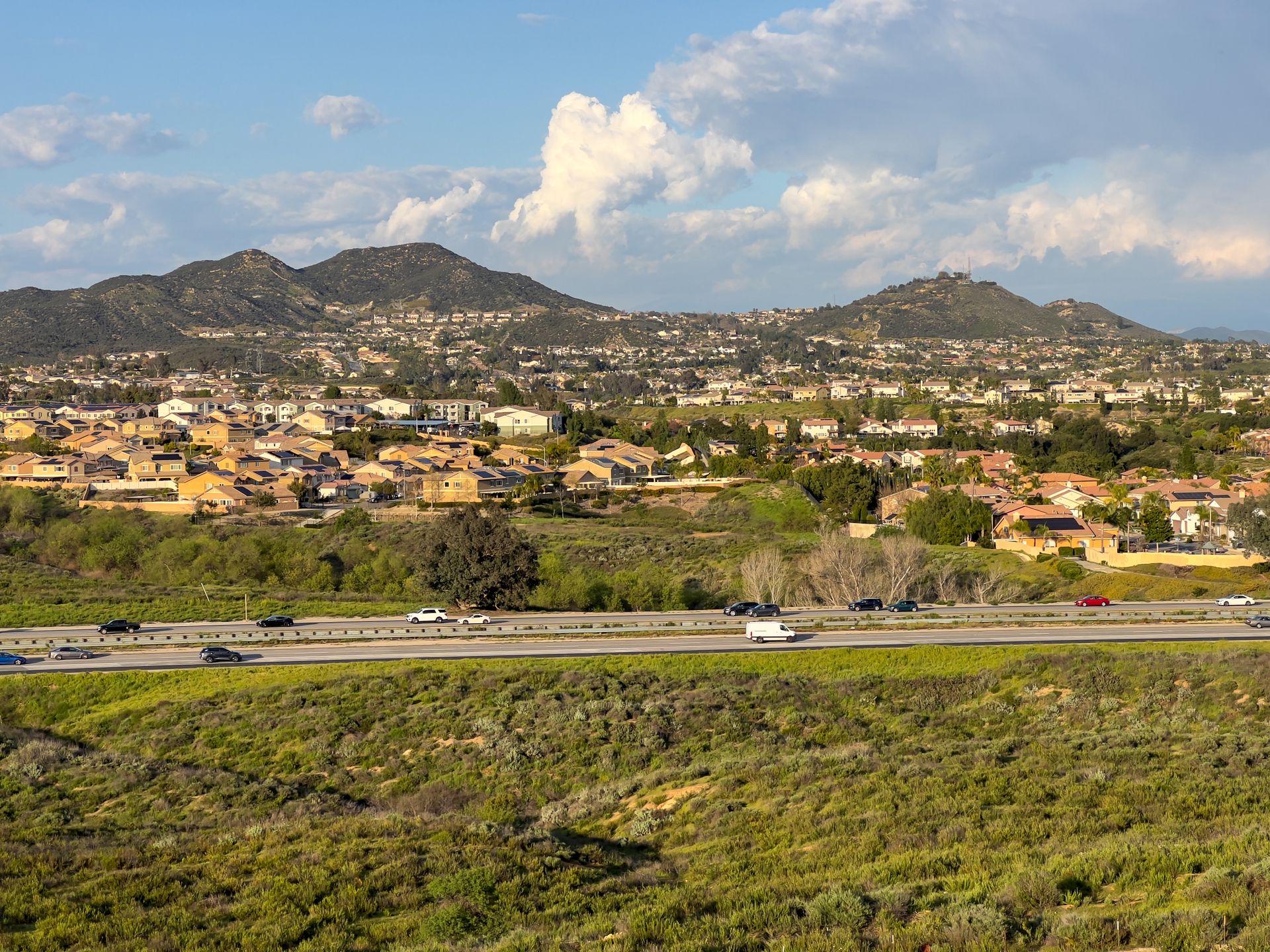 Looking east across I-15 in Murrieta, California