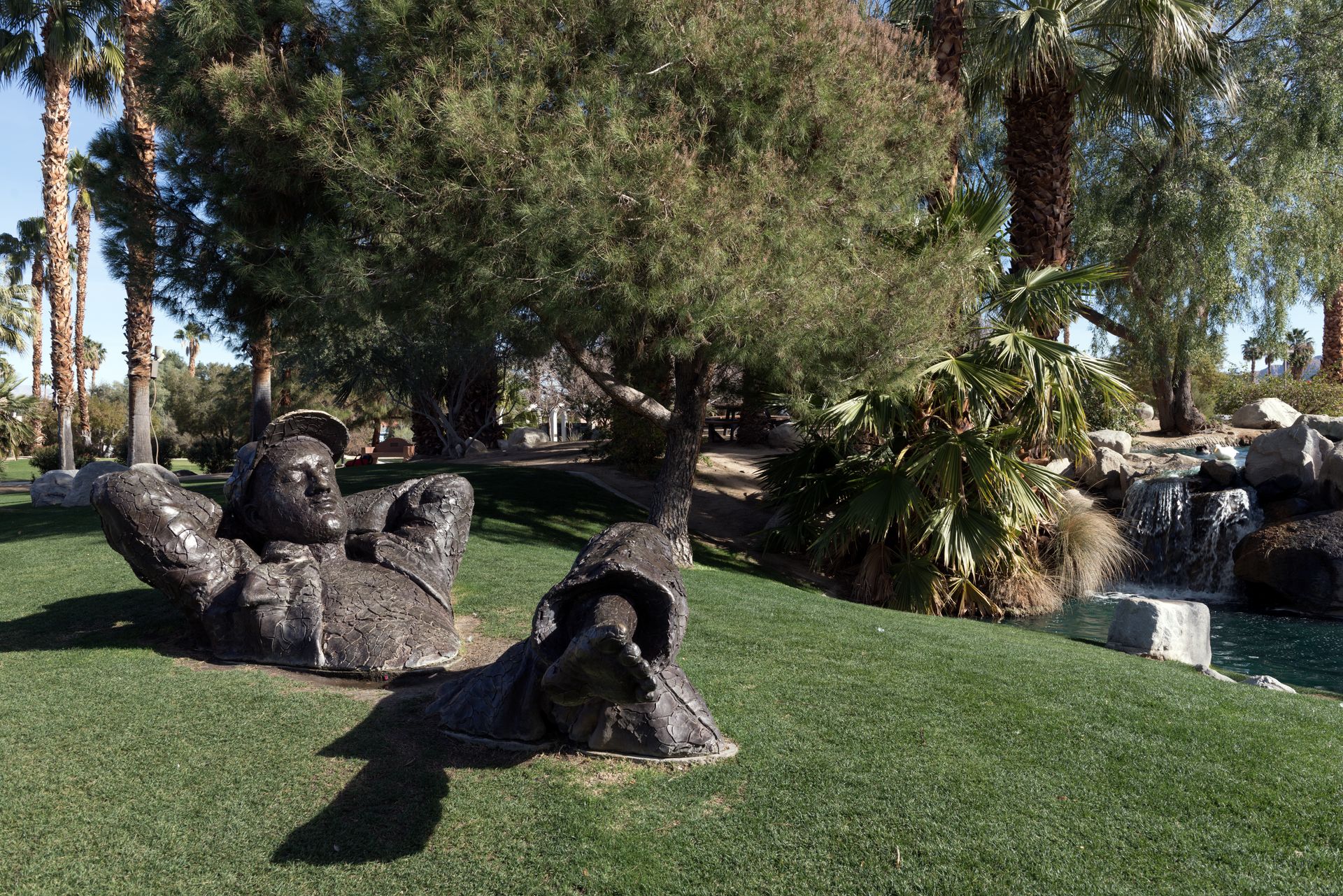 "The Dreamer" sculpture, by David Phelps, in Palm Desert, California's, Civic Center Park LCCN2013631321.tif