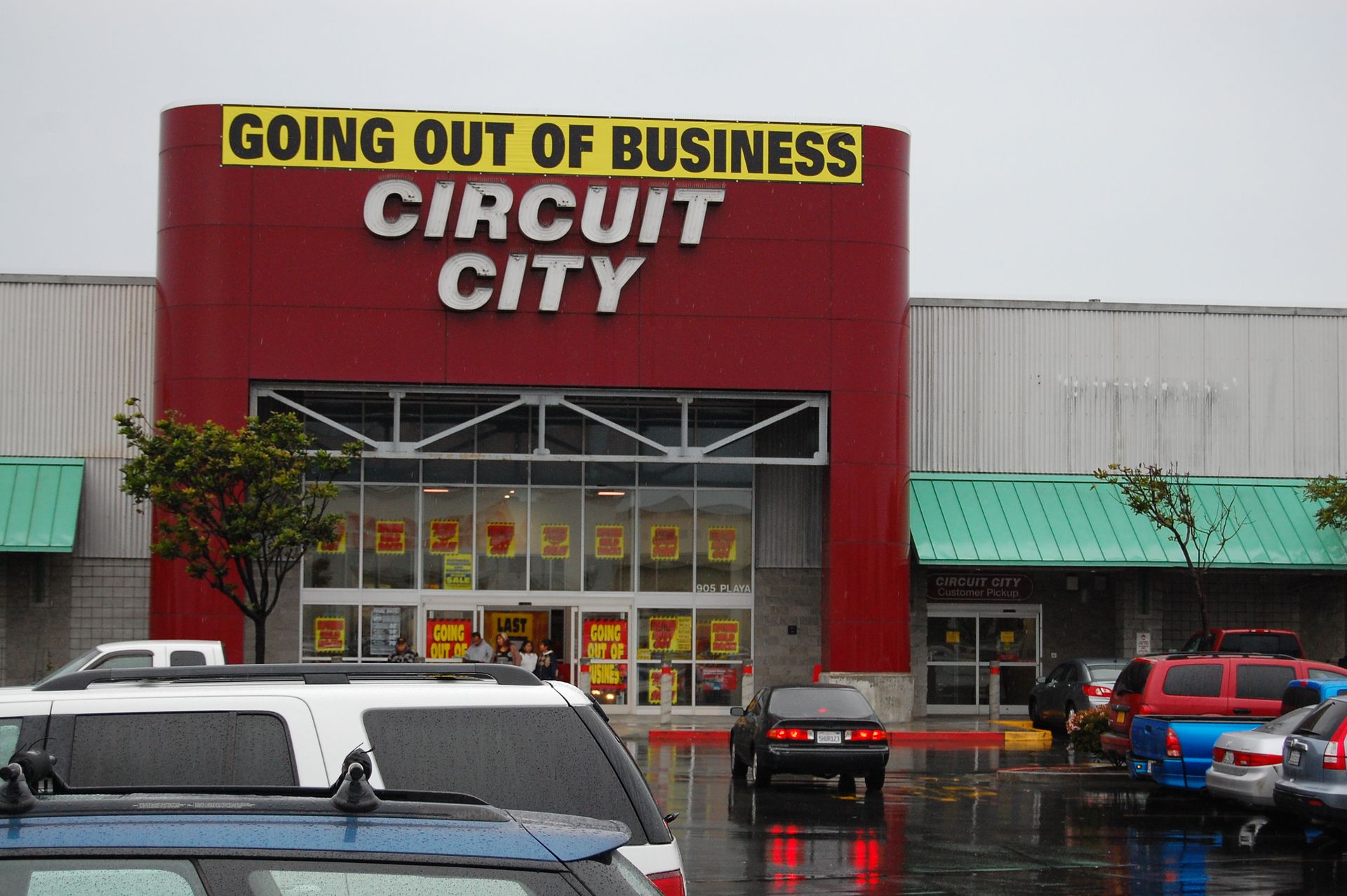 Circuit City, Sand City CA