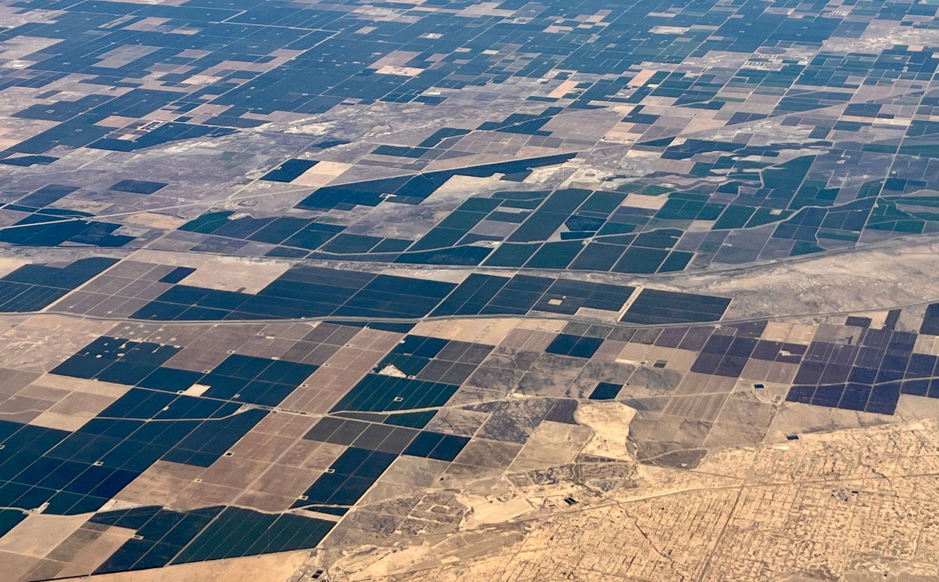 Aerial view of fields west of Shafter, California (July 2022) -