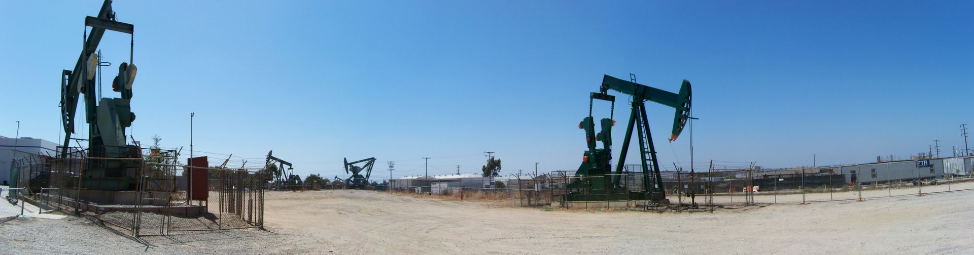Signal Hill CA active oil field