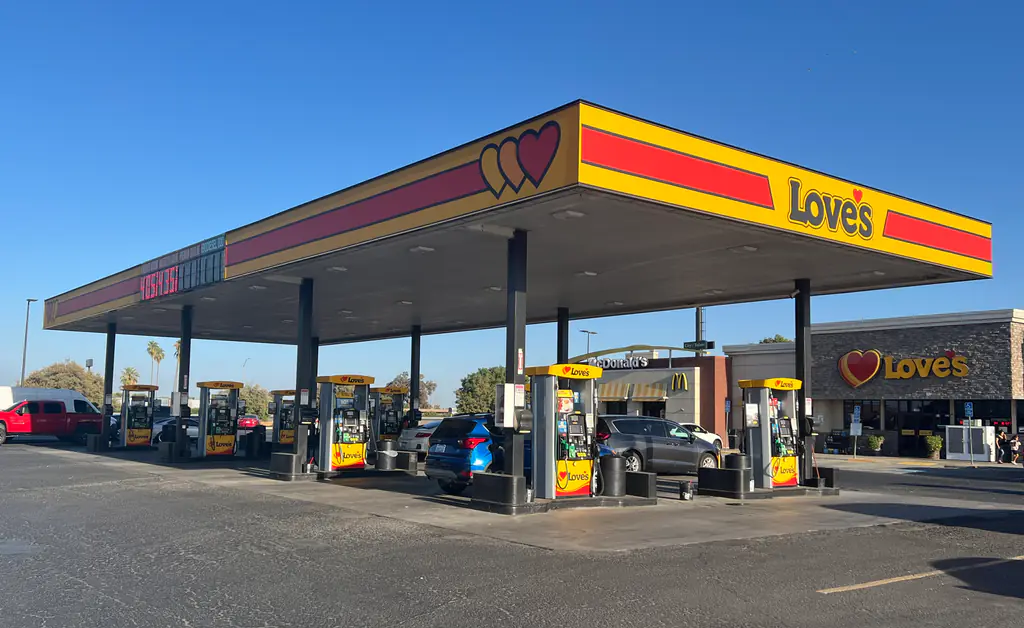 Love's Tulare, California